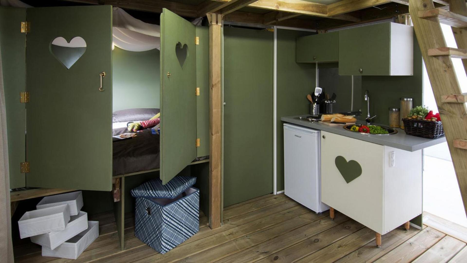 Weekend Glamping Resort San Felice del Benaco Ruang foto