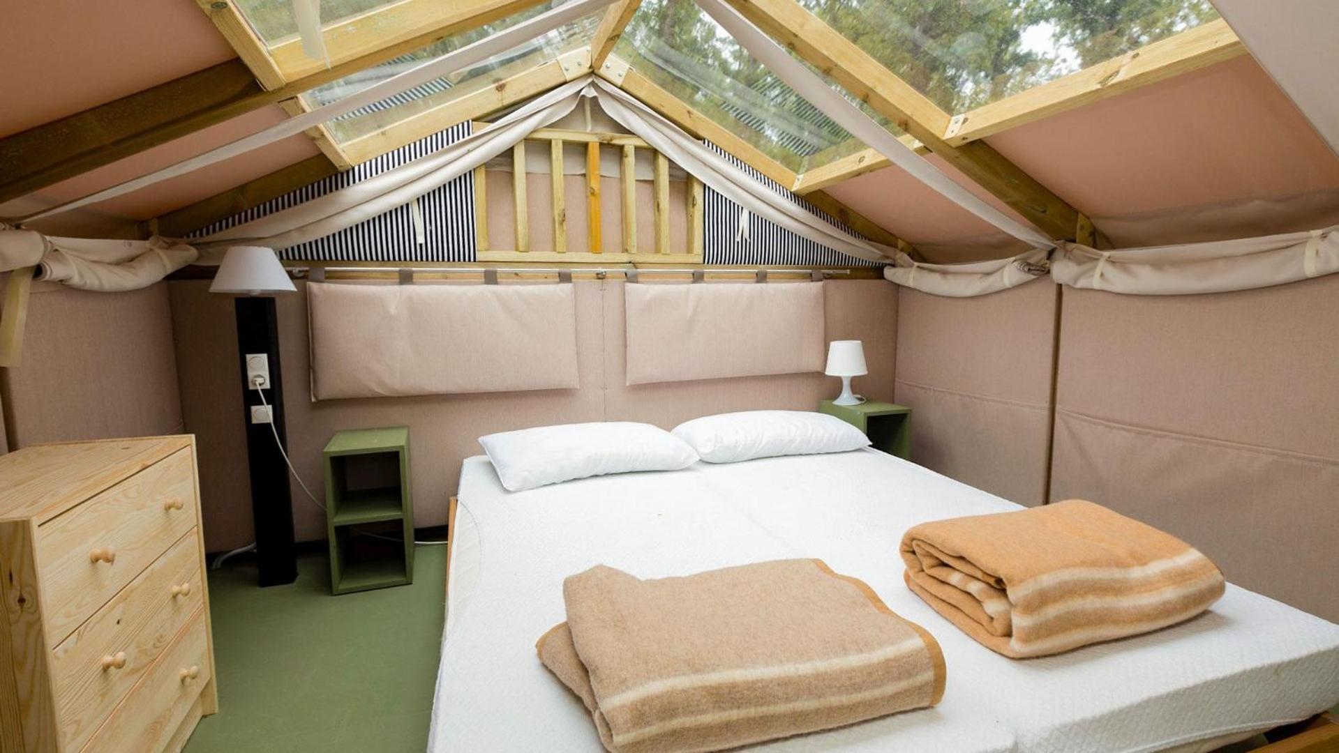 Weekend Glamping Resort San Felice del Benaco Ruang foto